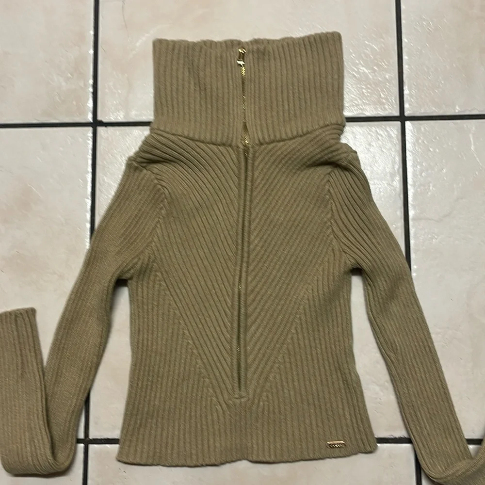 Jacket - Picture 1 of 7